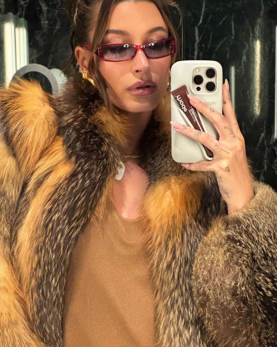 Hailey Bieber with the rhode lip case